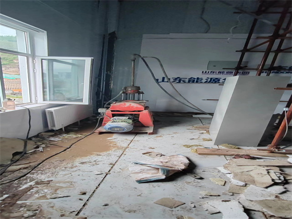 茂县地基基础下沉墙体裂缝加固注浆顶升施工